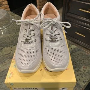 Bovari Silver Wedge lace up sneaker size 9